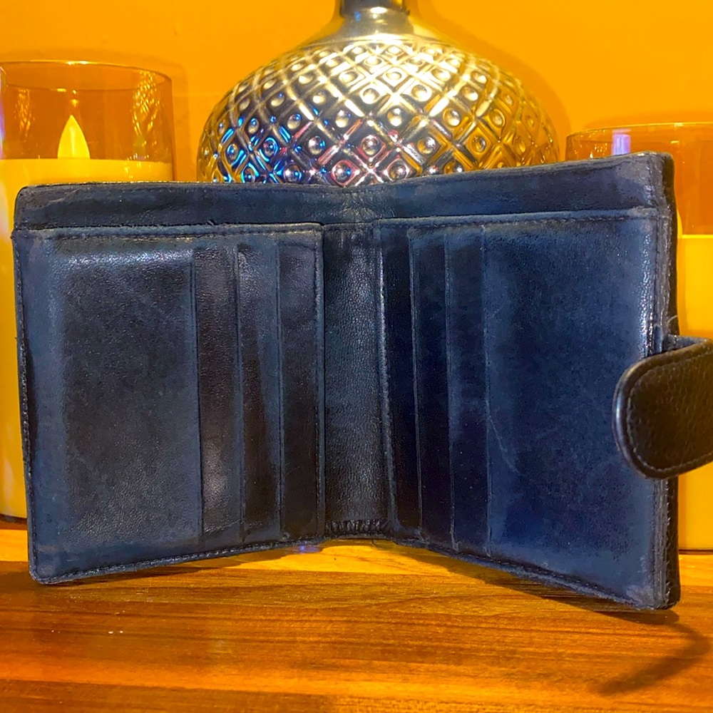 Rehab Chanel Black Caviar Wallet - Picture 4 of 12